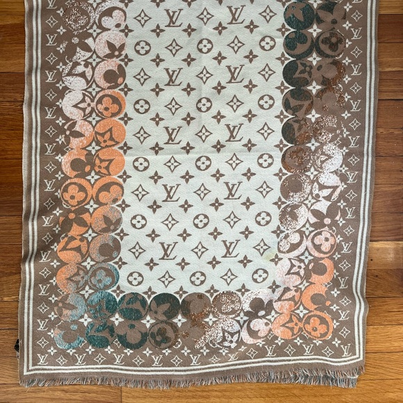 Louis Vuitton Accessories - Louis Vuitton Multicolor Monogram Shawl